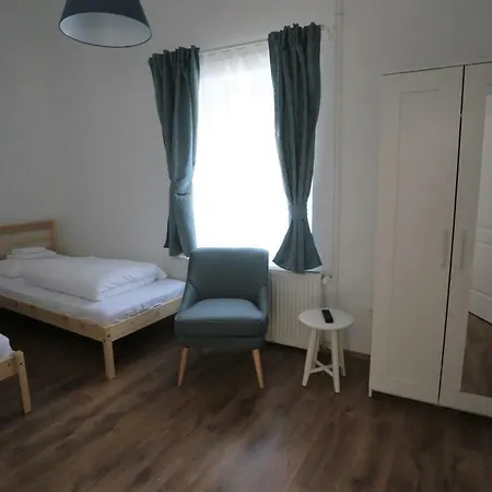 Jokai 19 Vendeghaz 公寓