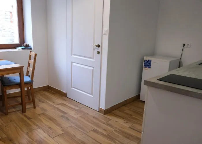 Jokai 19 Vendeghaz Apartment